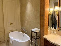 -中旅阿那亚九龙湖·公主酒店