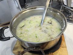 -明本湛江鸡•海鲜小厨(陈家祠店)