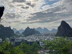 -叠彩山景区
