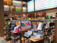 -百新书局(尚悦湾店)