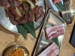 -青瓦餐厅·生鱼片·韩园烤肉(西塔店)