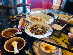 -蘑菇私房菜小馆(杨家坪西城天街店)