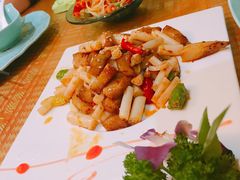 泰式藕丁炒猪颈肉-大耳象东南亚风情餐厅(月湖公园店)