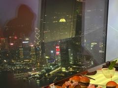 -OZONE 顶楼酒吧(香港丽思卡尔顿酒店)