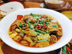 板栗烧肥肠-兔槽江湖菜·重庆璧山兔(水围店)