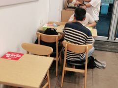 用餐区-老乡鸡(南京首创立方店)