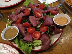 牛肉沙拉-Tube station站点比萨(王府井百货店)