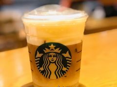 -星巴克(昆明机场III店)