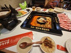 -老牌坊云南鱼豆花火锅(哈西万达店)