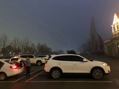 -泉城欧乐堡戏水湾艺术养生温泉