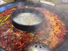 -黄潇洒老火锅(九眼桥宏济巷店)