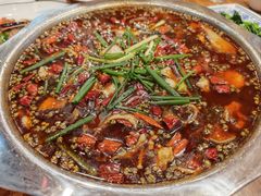 -乡土特色.冷锅鱼.牦牛肉汤锅