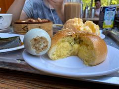 糯米咸蛋黄-琼海·狮椰美食楼