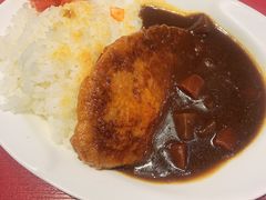 牛肉汉堡咖喱饭-虹梅食堂·爱蝦乃家