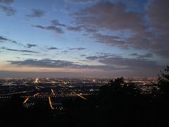 -鬼笑石后山停车场