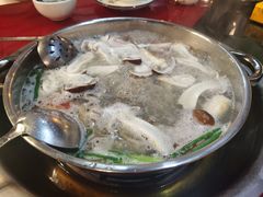 -老石黑山羊毛驴肉火锅(金凯广场店)