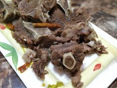 特色牛骨头-苏莱特色牛骨滩羊手抓馆(长城东街总店)