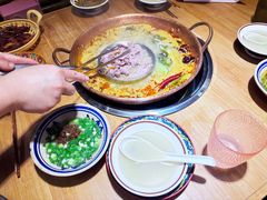 -洱火云南酸菜牛肉火锅(石景山当代商城店)