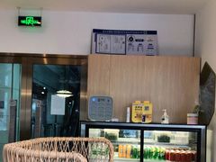 -东椰·海南椰子鸡火锅(朝阳门店)