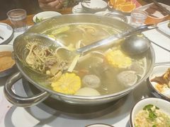 -乡土黄·鲜牛肉火锅·小龙虾(兴业街店)