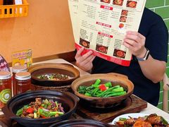 -何煲强·煲仔饭·啫啫煲顺德老字号(上下九店)