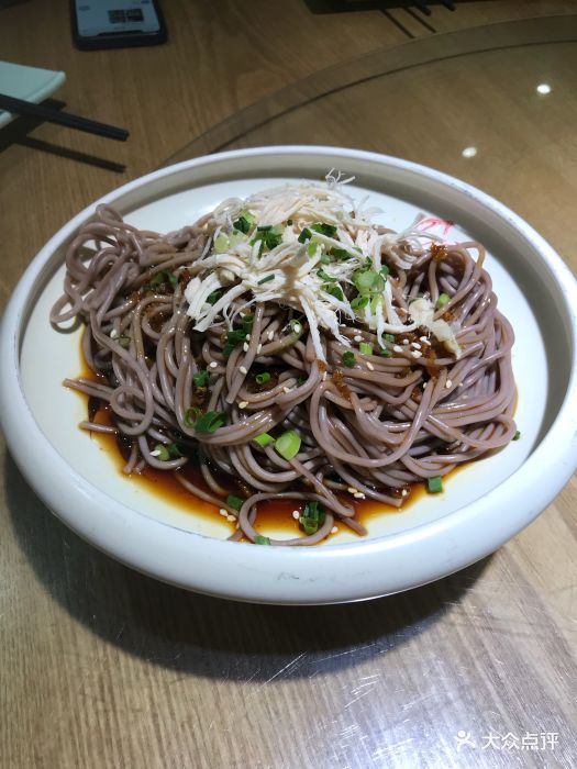 老妈私房鱼头(欧洲城店)鸡丝荞面图片