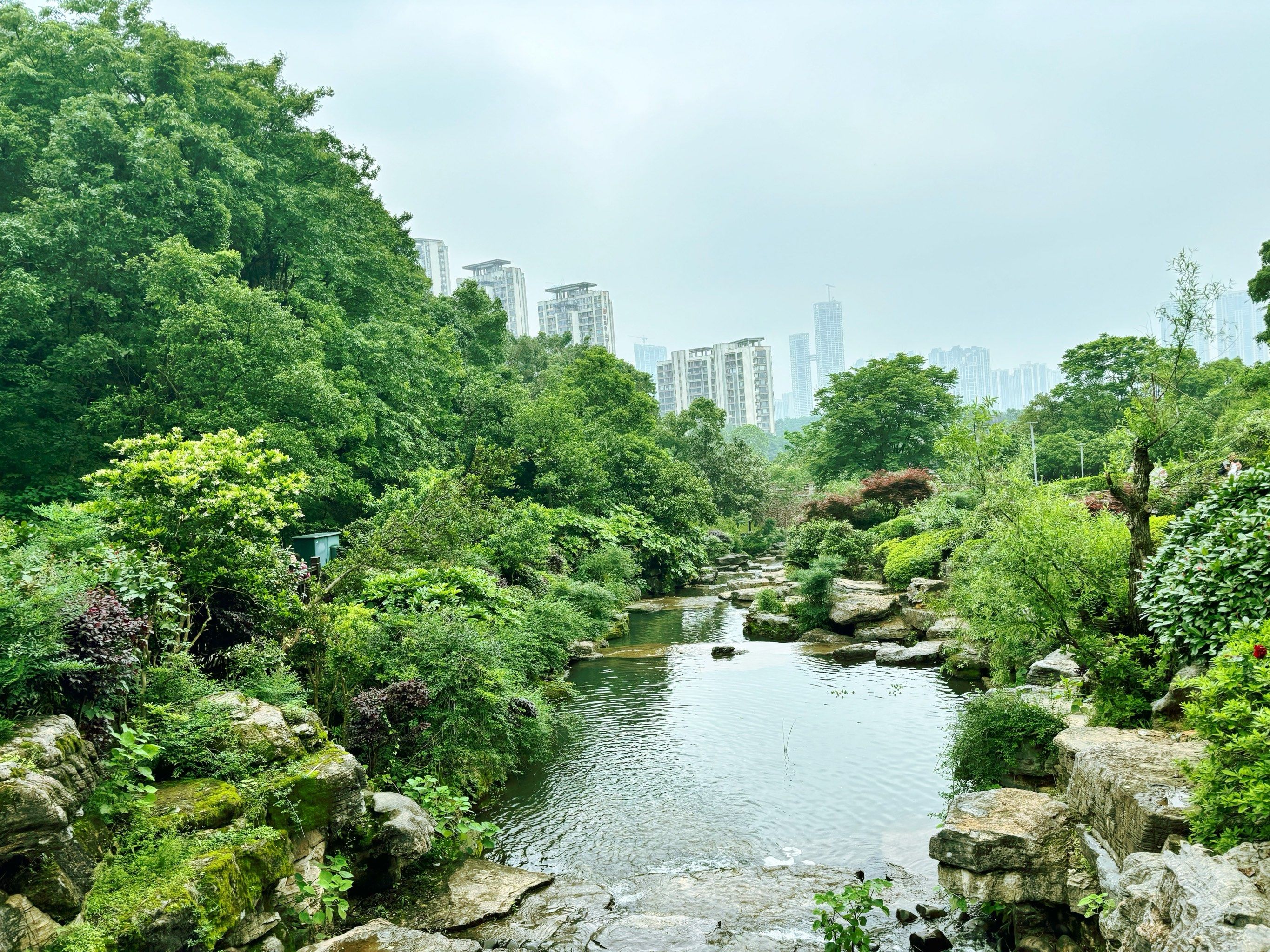 桃花岭公园,山清水秀