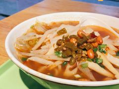 -卓雅桂林米粉