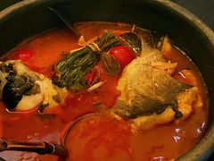 毛辣果酸汤鱼-Ameigo梅果·云贵川bistro(长宁来福士店)