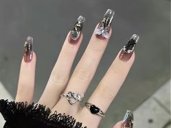 -安吉拉·纤纤玉指美甲美睫创意中心