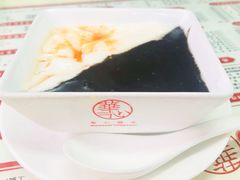 芝麻糊配豆花-香港華心糖水鋪(南西总店)
