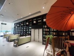 -喜鹊愉家酒店(郑州曼哈顿博览中心地铁站店)