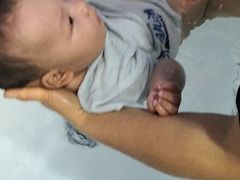 -月儿湾婴幼儿水育中心(门头沟石门营店)