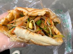 锅盔夹毛肚-小陈方酥锅盔(古城总店)