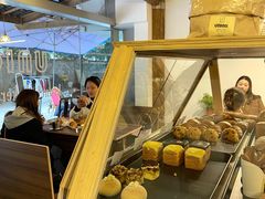 面包甜点陈列柜-屋裡·Union Bakery(龙江路店)