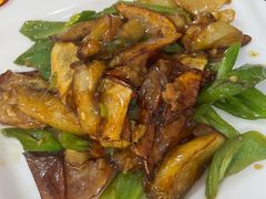 -九妹农家大铁锅东北菜(江湾店)