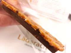 黑巧扁桃仁脆-Laderach 莱德拉(上海环贸iapm店)