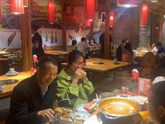 -野山舂·贵州现舂酸汤火锅(鸿通城店)