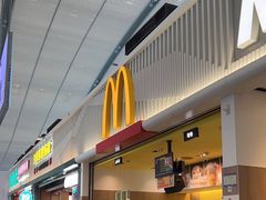 -麦当劳(深圳北站B2检票口楼上)