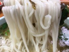 -全家福米线