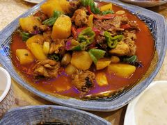 特色的大盘鸡-维吾尔餐厅(宜山路店)