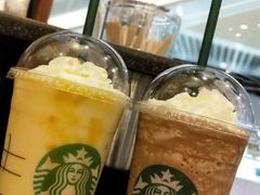 -星巴克(上海虹桥新天地二店)