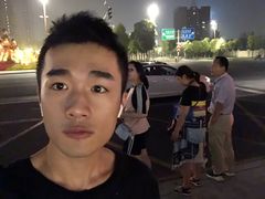 -南京眼步行桥