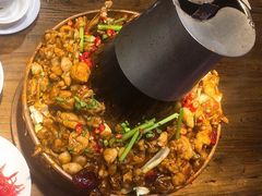 炭火蛙王-老佛爷蛙锅•鲜蛙煲(麦凯乐店)
