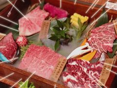 -山川小町·极番烧肉(新地假日广场店)
