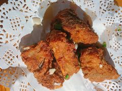 蒜香排骨-老白酒农家菜馆