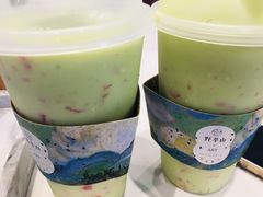 牛油果蓝莓卡士-野萃山·潮汕厚果汁(十亩地店)