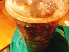 -星巴克臻选(莘庄仲盛店)