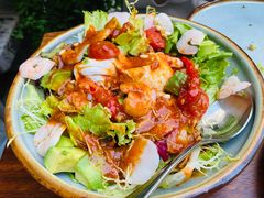 虾仁牛油果沙拉-RAC BAR(安福路店)