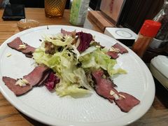 微烤和牛沙拉-肉魁屋·烧肉·烧鸟·酒场(高新店)